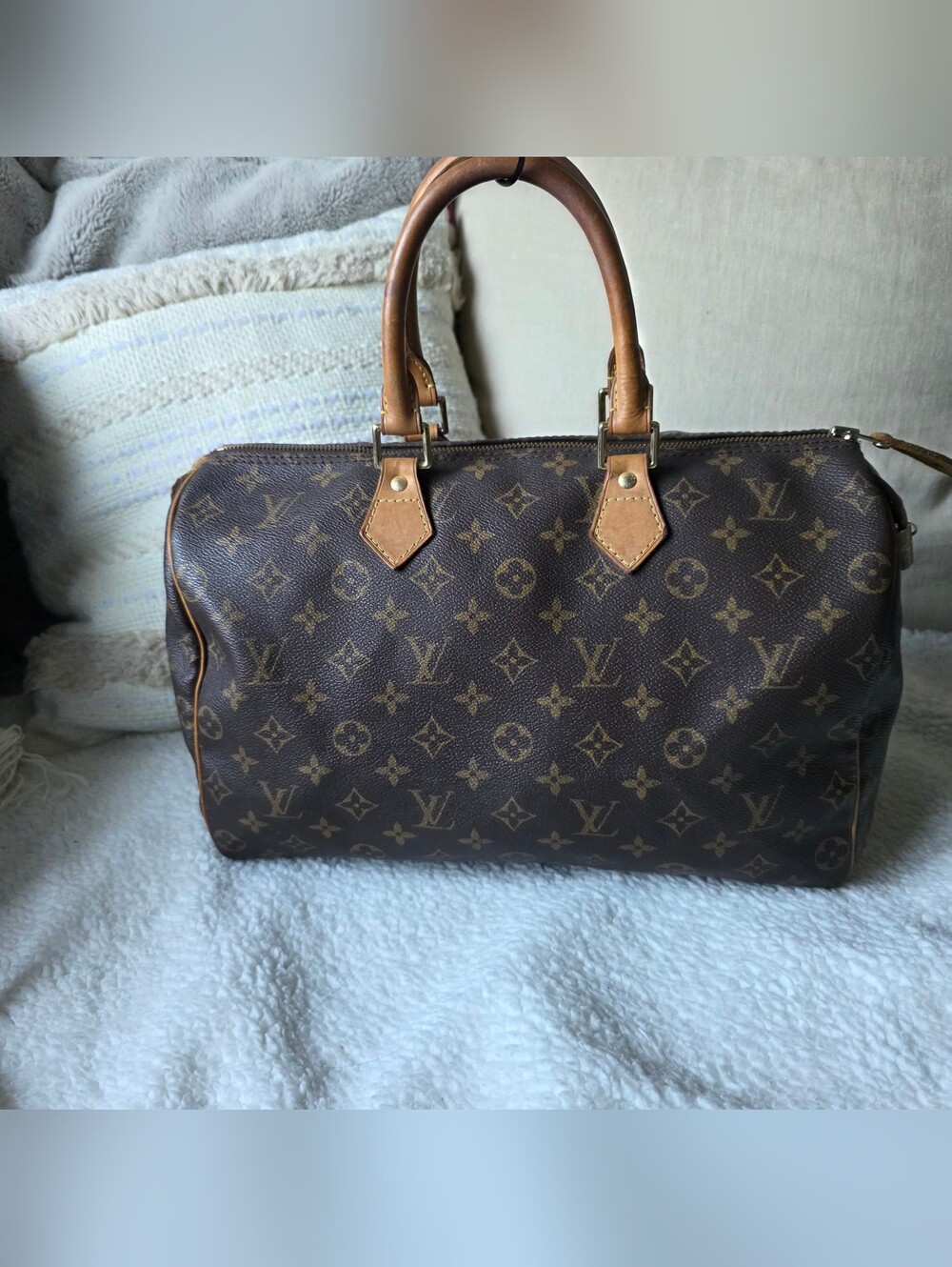 👜 LOUIS VUITTON Interpretation Monogram Canvas Speedy 35 Bag
